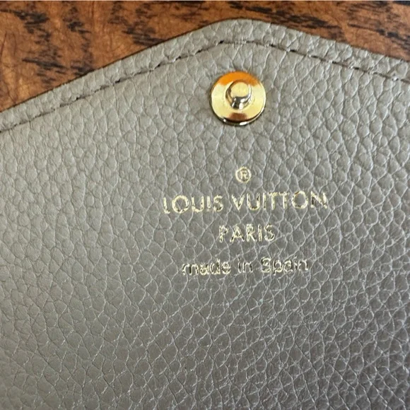 Louis Vuitton Monogram Empreinte Leather Sarah Wallet iw/ COA, Dust Bag & Box - Picture 10 of 16